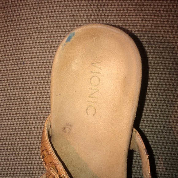 Vionic Corkscrew Wedge - Picture 5 of 7